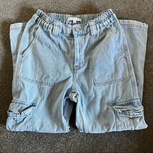 Light Washed Pacsun Cargo Jeans. Size M.